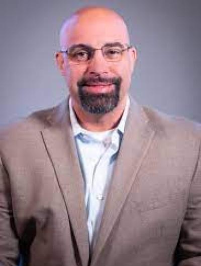 Portrait of Len Annetta